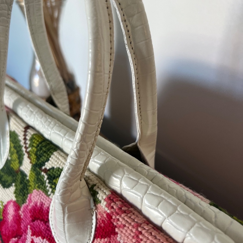 NWOT Clever Carriage Company Bag - Picture 5 of 8